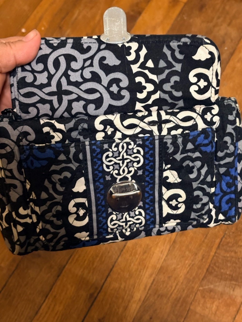 Vera Bradley Canterbury Cobalt Pushlock Wristlet. - Picture 3 of 9